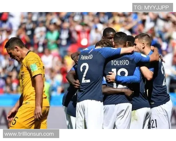 巴西与荷兰足球历史交锋记录分析与战绩回顾